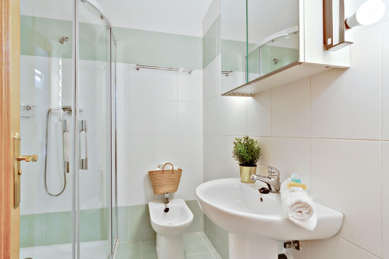 Апартаменты Del Parque Flats - Ollerias Duplex Малага Экстерьер фото