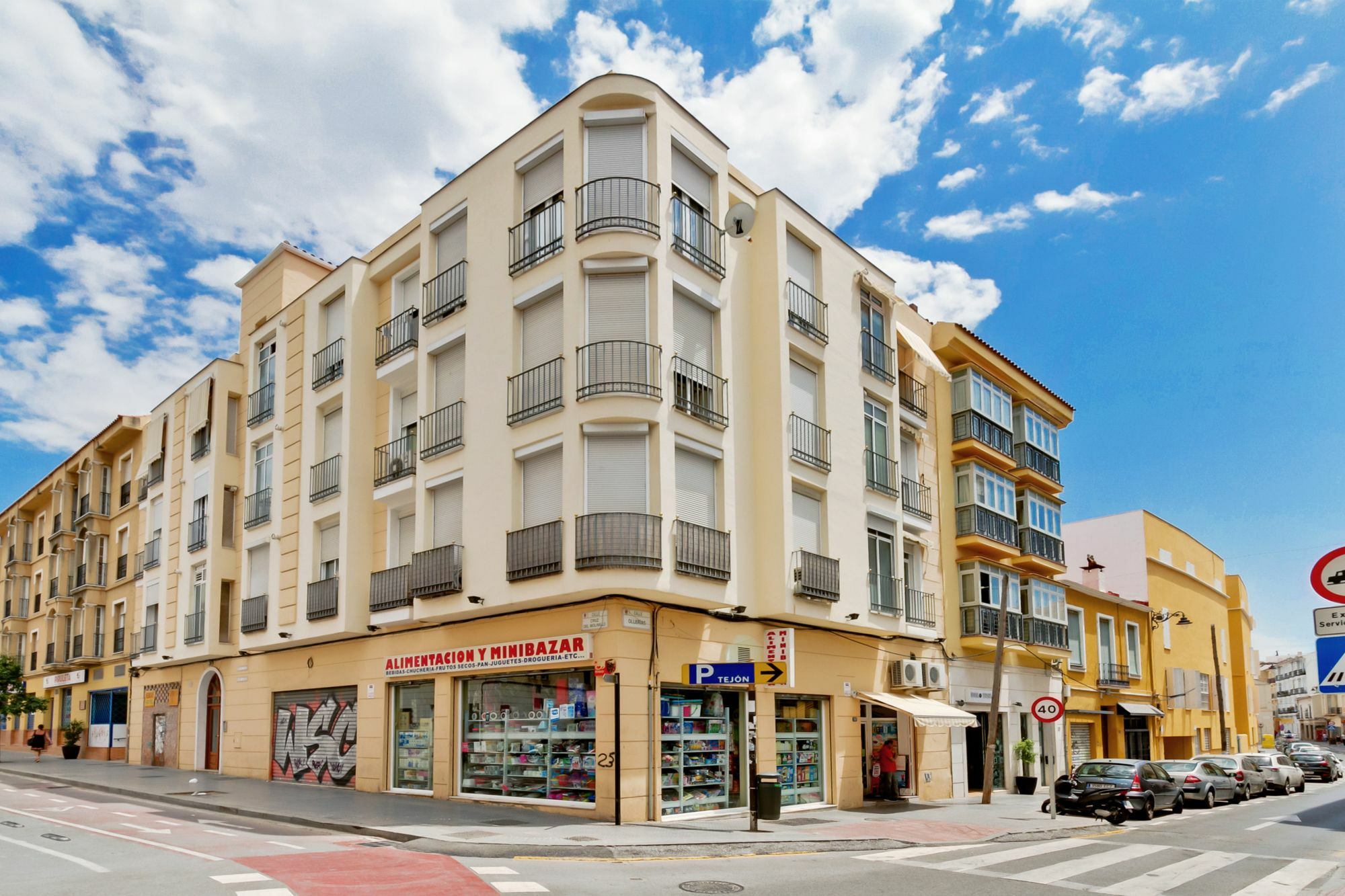 Апартаменты Del Parque Flats - Ollerias Duplex Малага Экстерьер фото